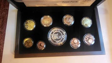 Estland. Proof Set 2011 (inc. silver medal) (Zonder