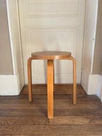 Artek - Alvar Aalto - Kruk - Hout - Artek houten kruk