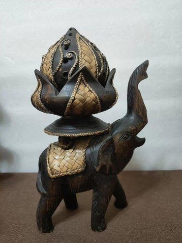 Thai wooden elephant and lotus incense burner - Wierookvat -