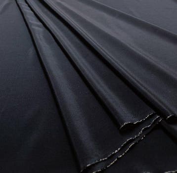 B590 - 650 x 140 cm - Crepe de chine in 100% Pura Seta -