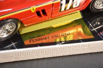 Bburago 1:18 - Model raceauto - Ferrari 250 GTO Tour de