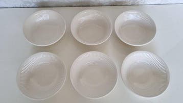 Wedgwood - Service de dîner (6) - Porcelaine