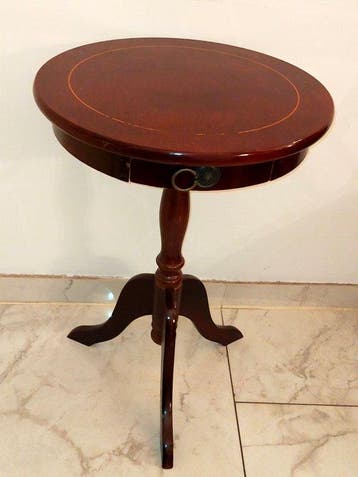Eleganter Beistelltisch mit Schublade – Mahagoni