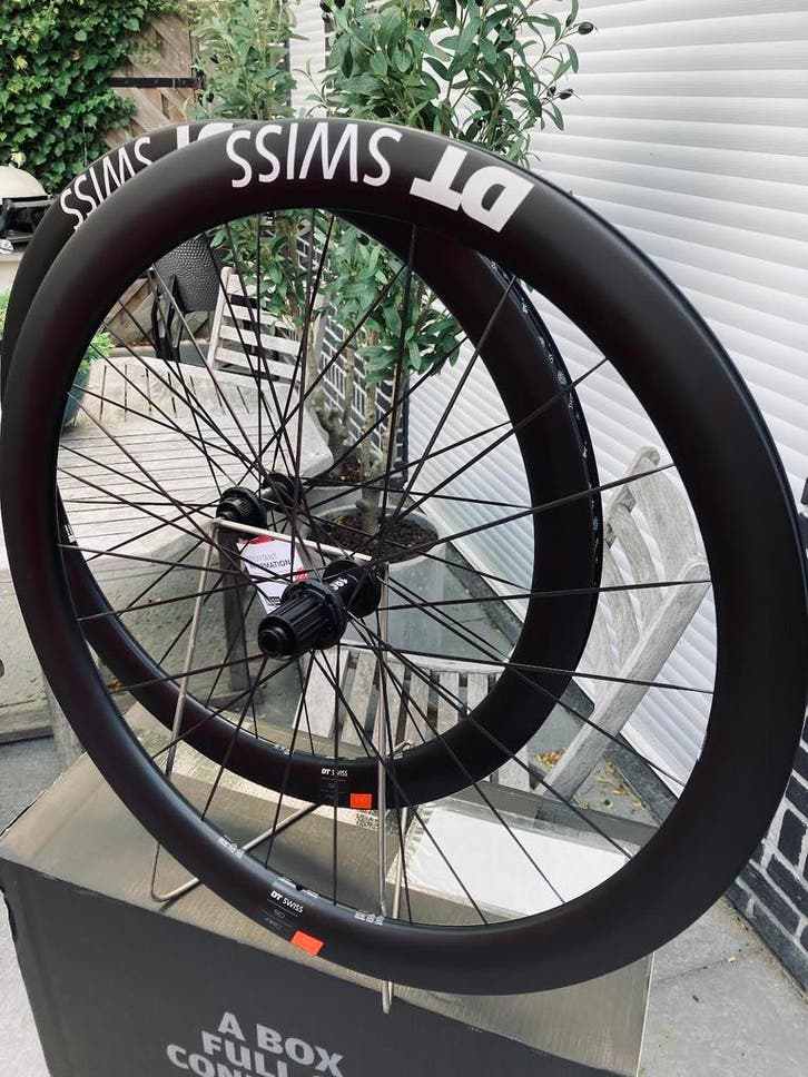 DT-Swiss ARC 1100 DICUT® 50mm Disc Dt-Swiss 180 naven, Vélos & Vélomoteurs, Vélos Pièces, Enlèvement ou Envoi