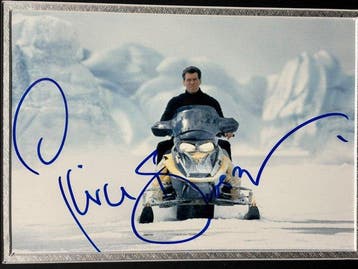James Bond 007: Die Another Day - Pierce Brosnan Singed, Nieuw