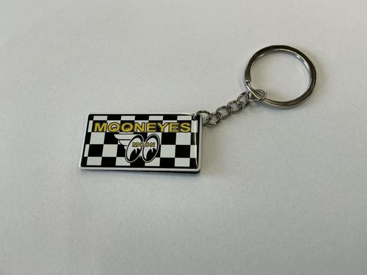 moon eyes checkered Auto Kentekenplaat Sleutelhanger, Verzamelen, Sleutelhangers, Nieuw, Ophalen of Verzenden
