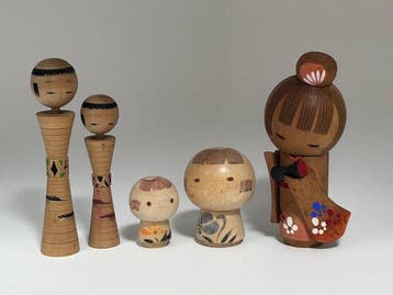 Set van 5 vintage Japanse Kokeshi – Yajima Suiho “Tsuzumi