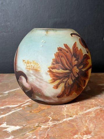 Vaso Sferico in Vetro a Cammeo Firmato Muller Frères, Antiquités & Art