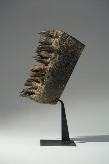 Een houten masker - Wij - Ivoorkust (Zonder minimumprijs)