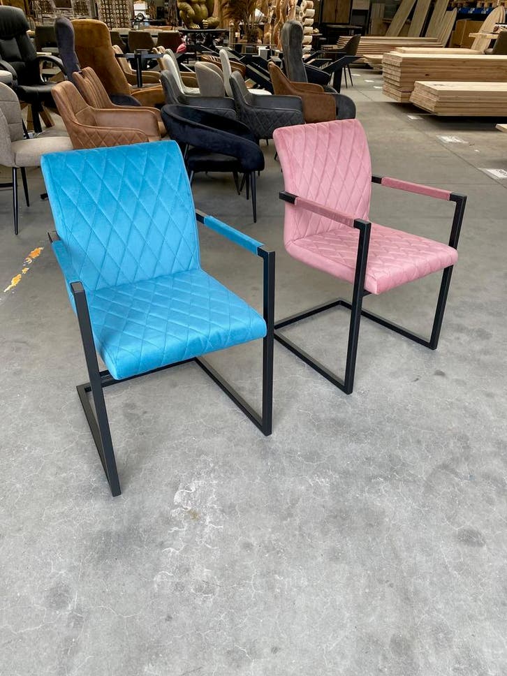 Brigitte armstoel, velours, 3 kleuren (nieuw, outlet), Huis en Inrichting, Stoelen, Nieuw, Metaal, Stof