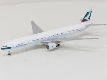 Schaal 1:200 Cathay/Herpa Boeing B777-300 Cathay Pacific..., Ophalen of Verzenden, Gebruikt