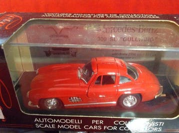 Bang 1:43 - Model raceauto (3) - #7088 Mercedes 300SL Coupé