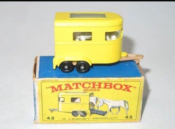 Modelauto - Matchbox pony trailer 1 paard MINT