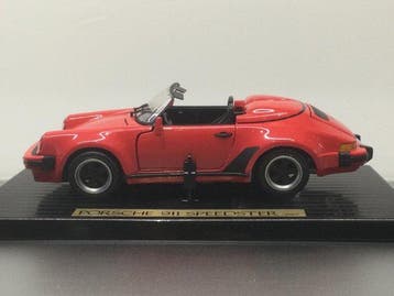 Maisto 1:18 - Voiture de course miniature - Porsche 911, Nieuw
