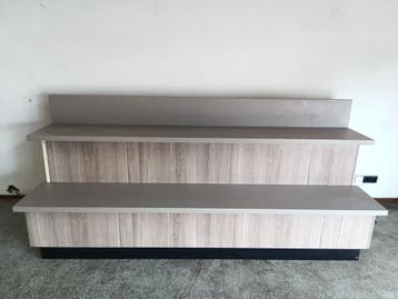 Bloemenrek met 2 etages – B250 x D72 x H107 cm, Nieuw in verpakking