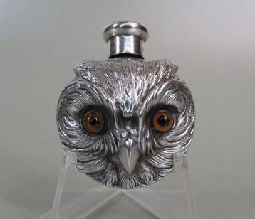 1891: Chique parfumflesje Uil met glazen ogen - Parfumfles -, Antiek en Kunst