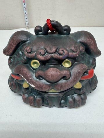 Japanse vintage aardewerk bel leeuwendans Shishimai-masker