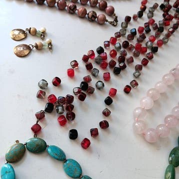 Collection thématique - Bijoux de mode et pierres précieuses