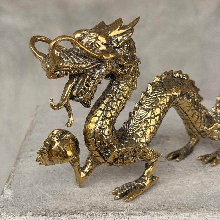 Sculpture, NO RESERVE PRICE - Golden Chinese Dragon, Antiek en Kunst, Kunst | Designobjecten