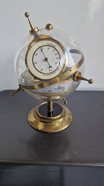 B. G. M. - Weerstation - Goudkleurig metaal - Weerstation