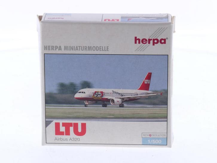 Schaal 1:500 Herpa 502177 Airbus 320-214 LTU Bayer 04 Le..., Hobby en Vrije tijd, Modelbouw | Vliegtuigen en Helikopters, Zo goed als nieuw
