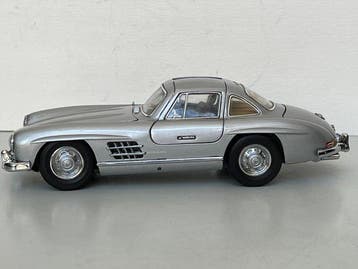 Franklin Mint 1:24 - Model coupé - Mercedes-Benz 300 SL, Nieuw