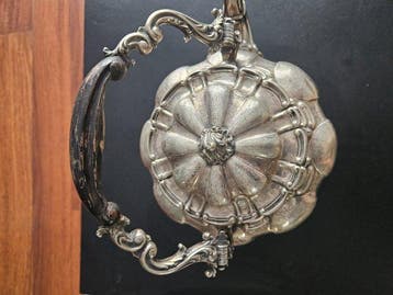 Waterkoker op standaard en brander - .800 zilver - .800, Antiek en Kunst