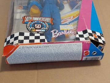 Barbie - Poupée Barbie 50th Anniversary NASCAR Barbie -