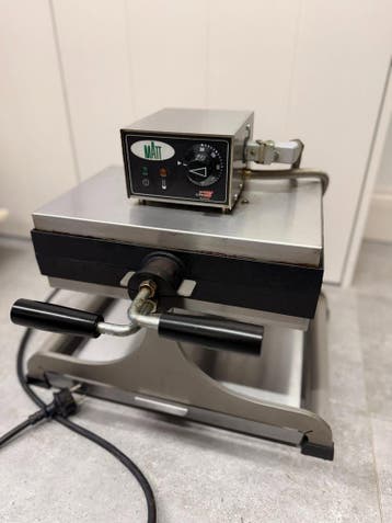 Wafelijzer Matt easy clean draaibaar compact model 4x6, Ophalen