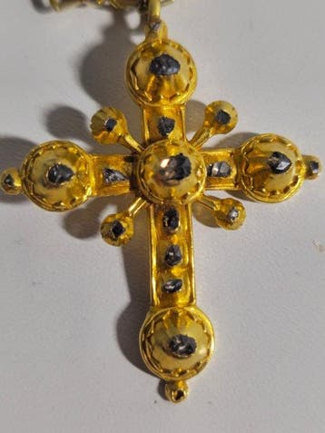 Pendentif en forme de croix - 18 carats Or jaune - Joyau du