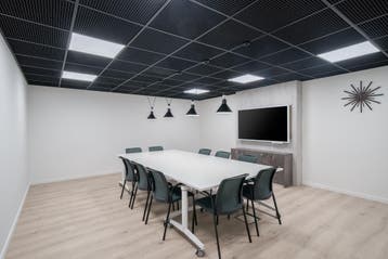Kantoorruimte voor 4 in Kapertoren, Verzenden