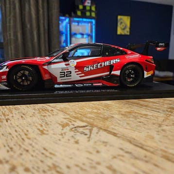 Spark 1:18 - Model raceauto - BMW M4 GT3 Team WRT 24H Spa, Nieuw