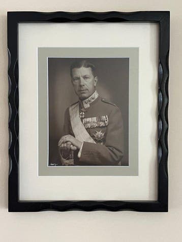 King Gustaf VI Adolf of Sweden - Vintage Portrait of Crown