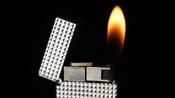 Dunill - Hobnail Pattern Rollagas Lighter - Zonder, Verzamelen, Rookartikelen, Aanstekers en Luciferdoosjes