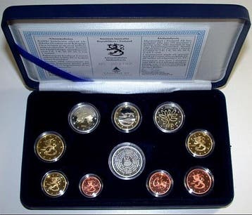 5,88 Euro,munten set 1 Cent-2 Euro mit zilverj 2004 Finnl..., Postzegels en Munten, Munten | Europa | Euromunten, Verzenden, België
