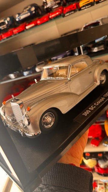 KK-Scale 1:18 - Modelauto - Mercedes-Benz 300 SC Coupe