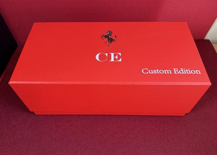 CE Custom Edition 1:18 - Voiture de sport miniature -, Hobby en Vrije tijd, Modelauto's | 1:5 tot 1:12
