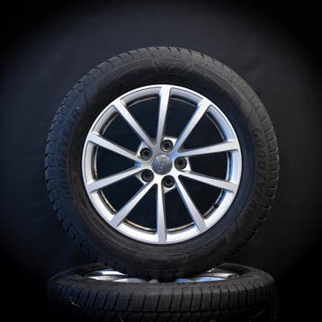 Audi A6 17 inch Velgen Winterbanden Origineel, Autos : Pièces & Accessoires, Pneus & Jantes, Ophalen of Verzenden, Banden en Velgen
