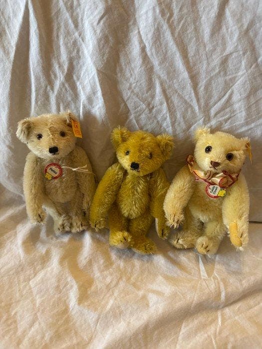 Steiff - Teddybeer 3x Teddybär Petsy 16cm 029523, 029387 -, Antiquités & Art, Antiquités | Jouets