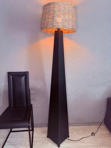 Van de Heg - 171cm! - Staande lamp - obelisk - Metaal -
