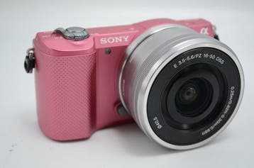 Sony 5000 + E PZ 16-50mm F3.5-5.6 OSS Digitale reflex, Nieuw