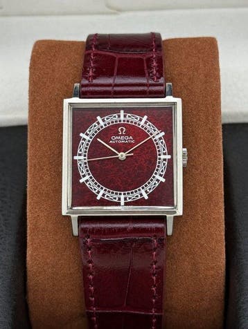 Omega - Automatic “Burgundy Cathedral” Tank Cal. 671 -, Handtassen en Accessoires, Nieuw
