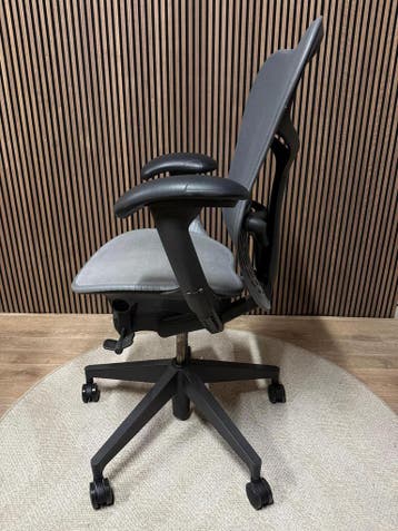 Herman Miller Mirra 2 Butterfly - Zo Goed Als Nieuw, Huis en Inrichting, Verzenden, Zwart, Zo goed als nieuw, Bureaustoel