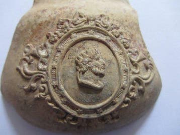 Antique Brique - 1650-1700