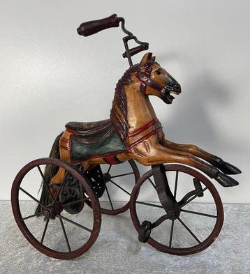 Decoratief ornament - Driewieler Paard - Europa - Driewieler