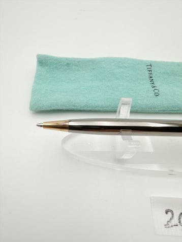 **Tiffany & Co. Black & Gold Ballpoint Pen – Gold-Tone Clip, Nieuw
