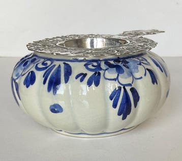 Theezeef - .833 zilver - met Delfts blauw lekbakje, Antiek en Kunst