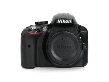 Nikon D3300 - <4.000 kliks - 1 jaar garantie, Ophalen of Verzenden