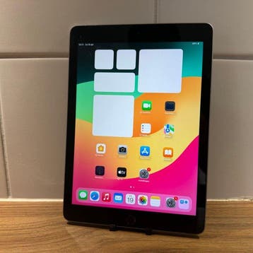 Apple iPad (6th Generation) 128GB Wifi - Mobiele telefoon, Nieuw
