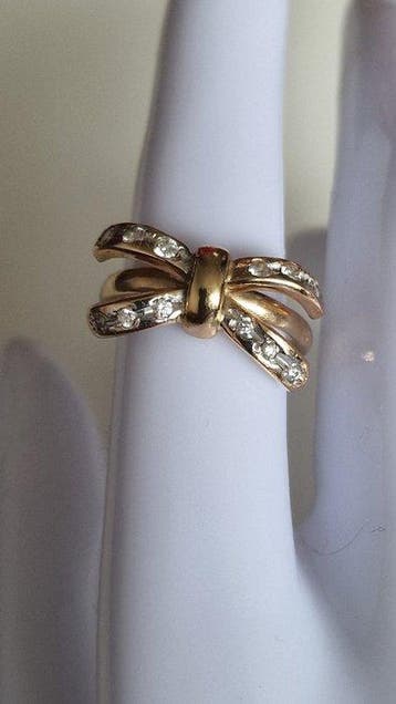 Ring - 9 kt. Geel goud - 1.06ct. tw. Diamant (Natuurlijk), Nieuw